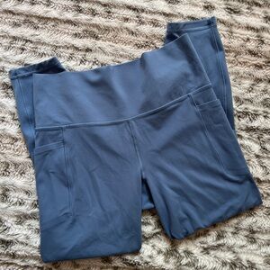 Athleta Salutation Tight 7/8